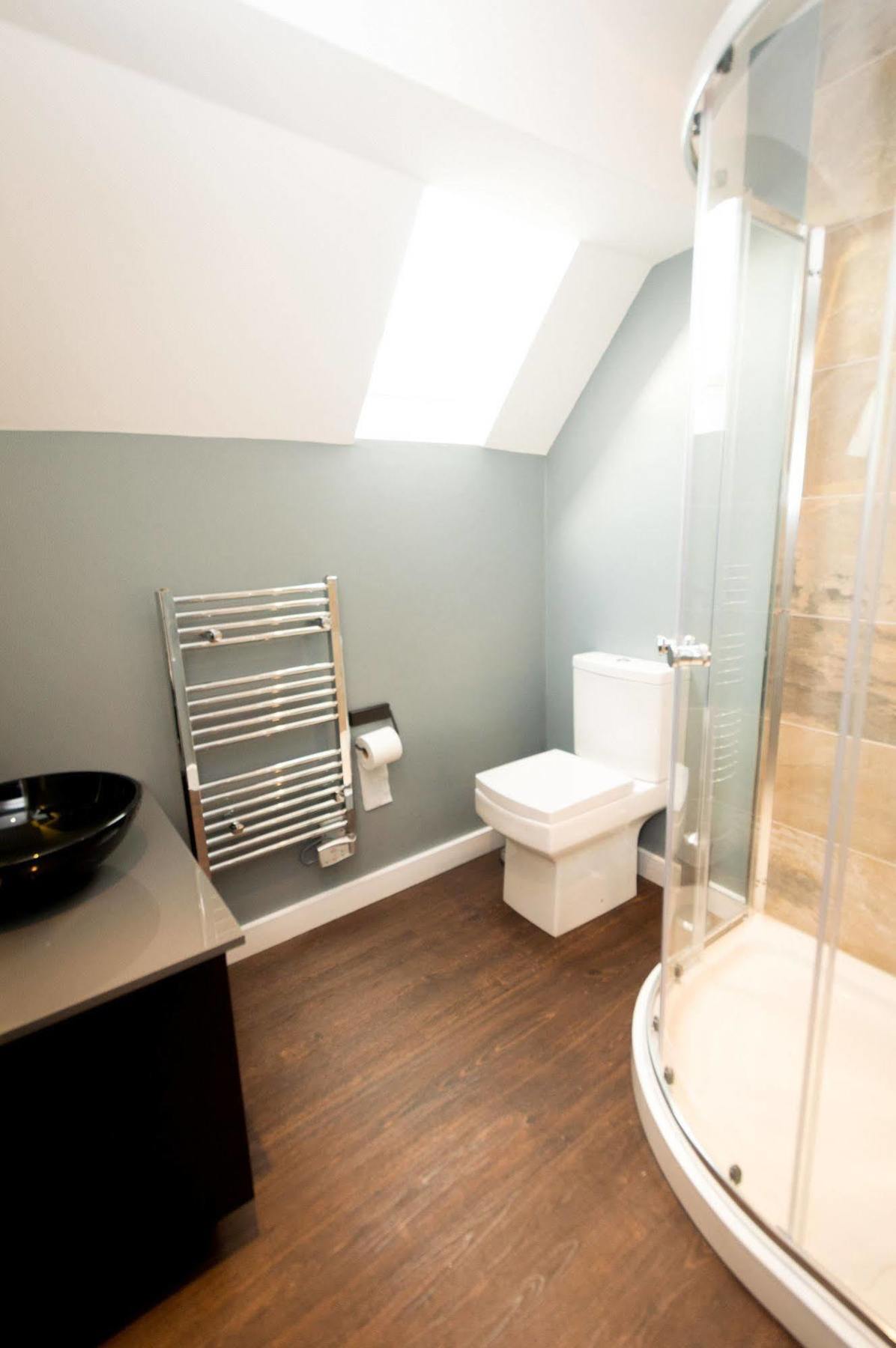 Aaron Wise Apartments Cardiff Exterior photo