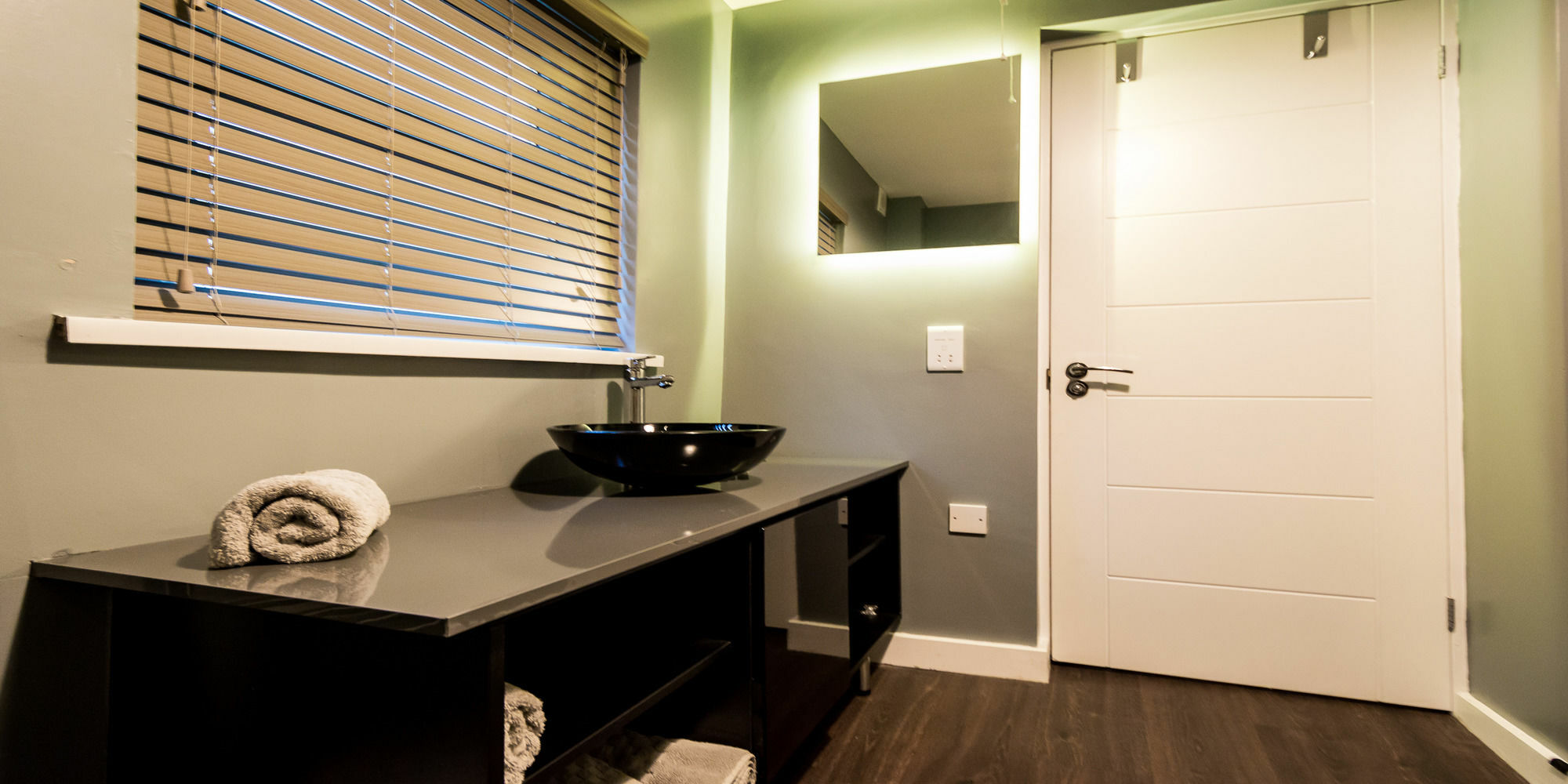 Aaron Wise Apartments Cardiff Exterior photo
